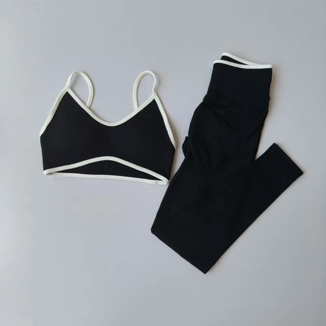 Seamless 2-Piece Yoga Set for Women – Sports Bra & High Waist Leggings