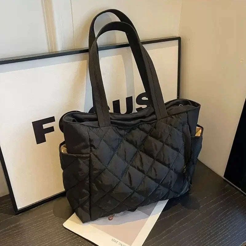 Quilted Tote Bag – Large Capacity Shoulder Bag for Women