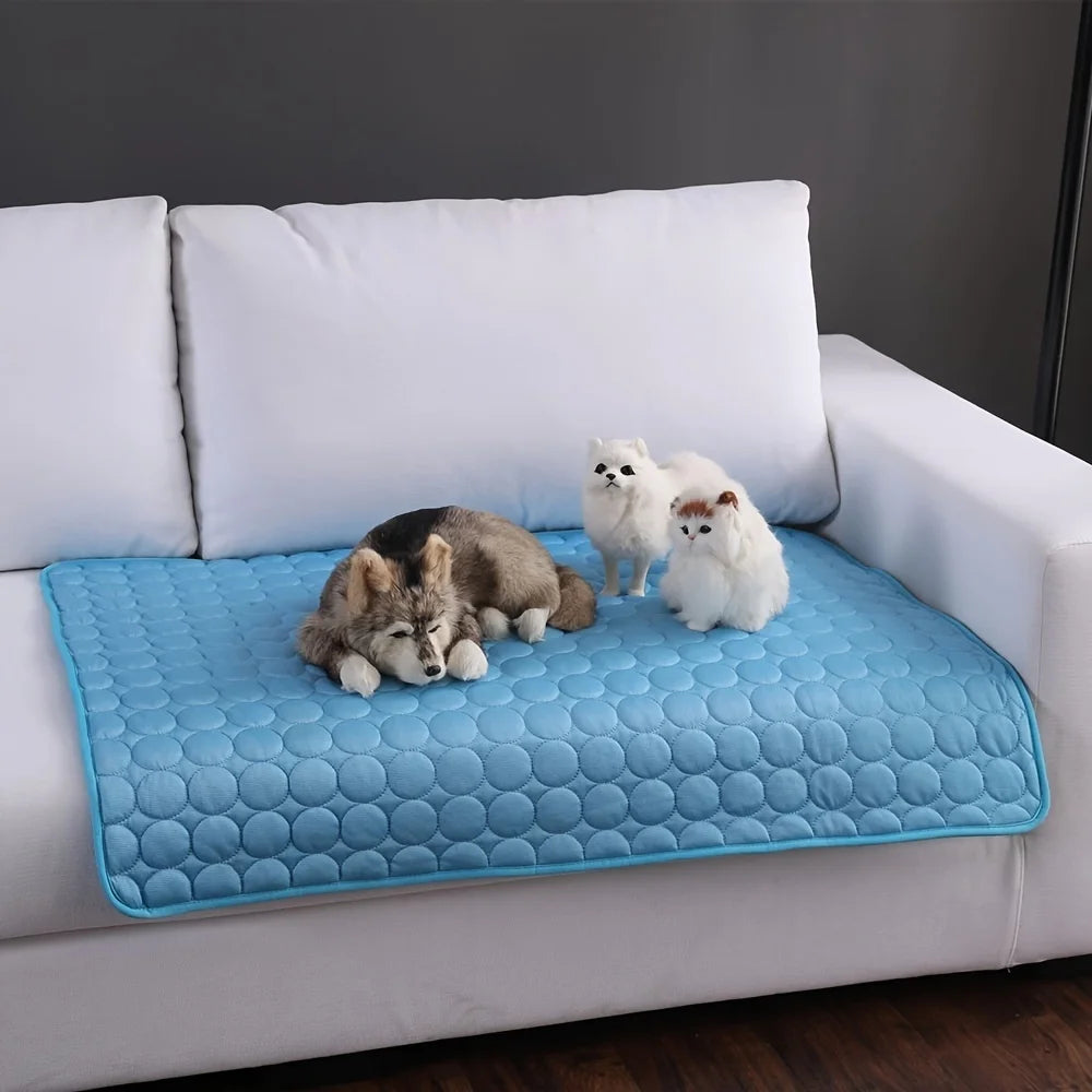 Dog Cooling Mat – Summer Self-Cooling Pad for Dogs & Cats