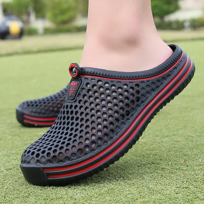 Hollow-Out Beach Clogs – Unisex Non-Slip Sandals Sizes 36–45