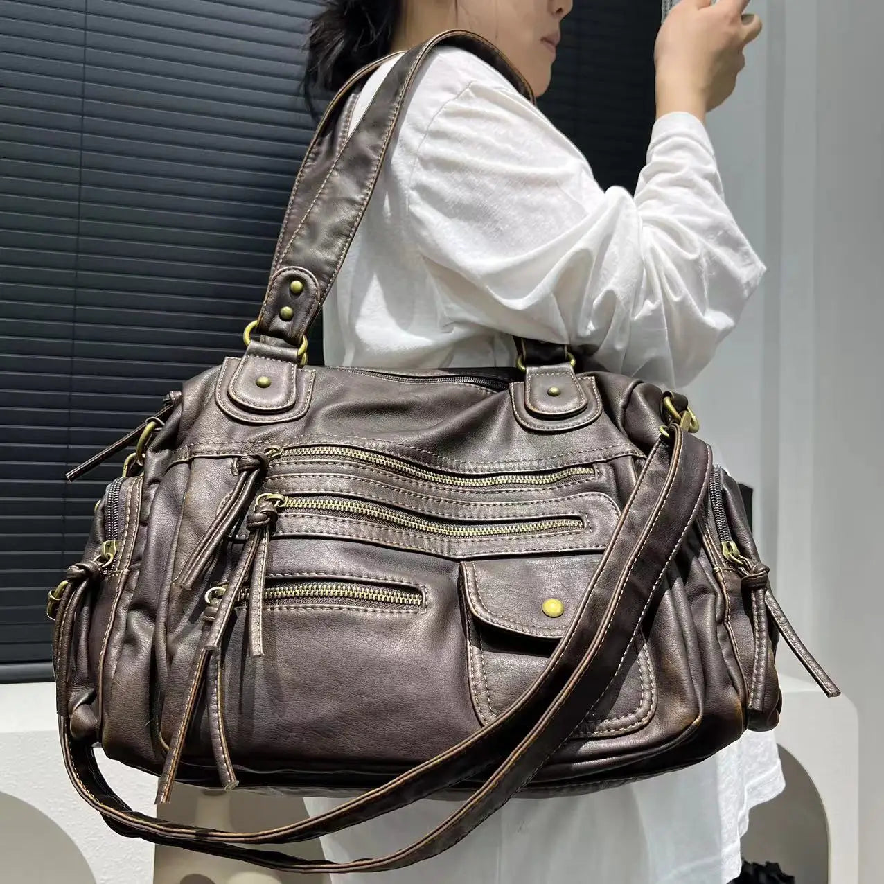 Vintage Washed Leather Shoulder Bag – Y2K Motorcycle Crossbody