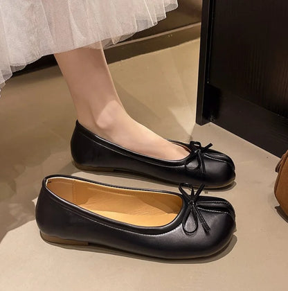 Split Toe Tabi Flat Loafers for Women – Soft Leather Mary Jane Flats