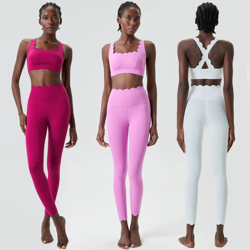 Women's 2-Piece Yoga Set – Scallop Sports Bra & High-Waist Leggings