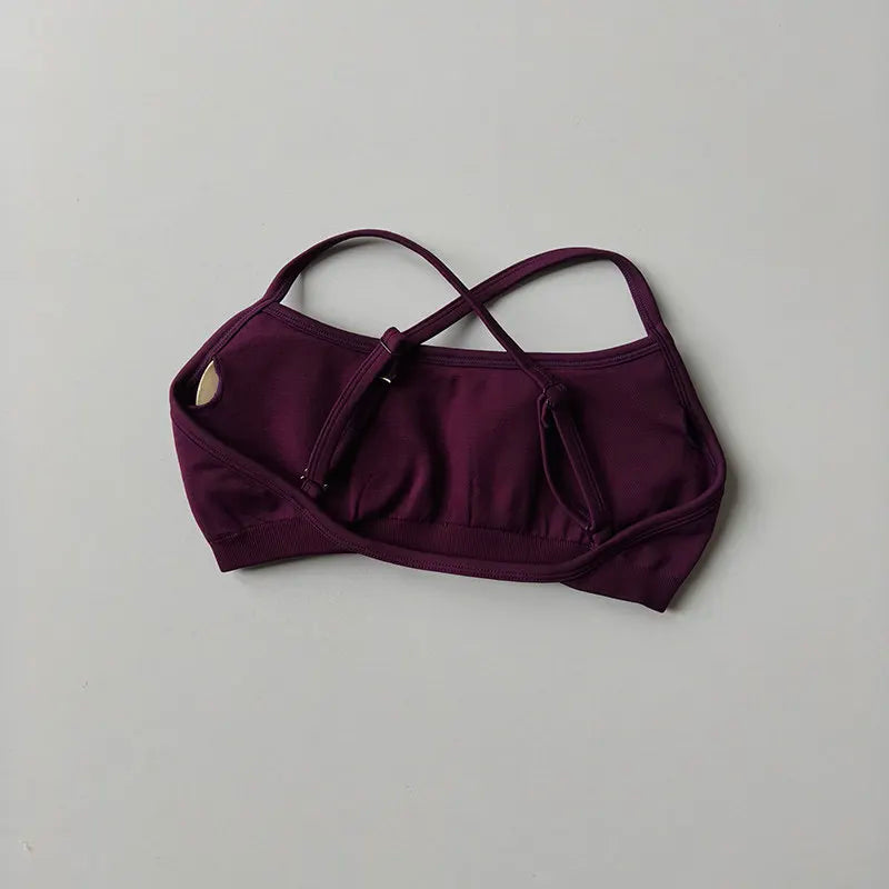 Seamless Racerback Sports Bra – Breathable Yoga & Gym Top for Women