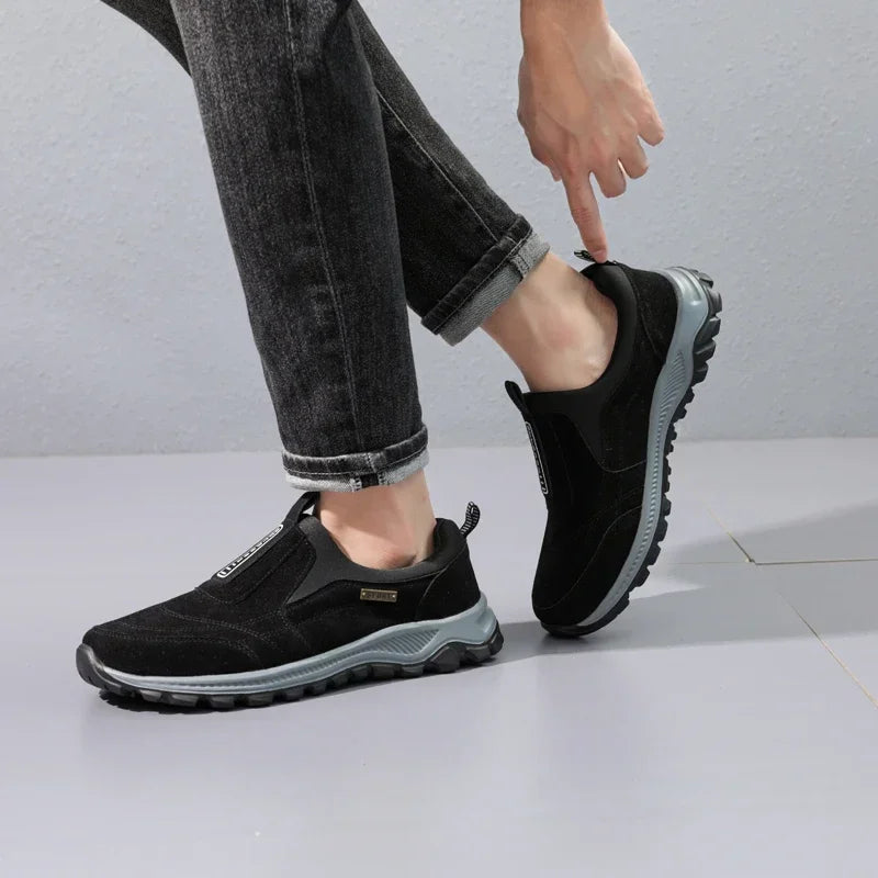 Men's Slip-On Outdoor Sneakers – Lightweight Anti-Slip Running Shoes