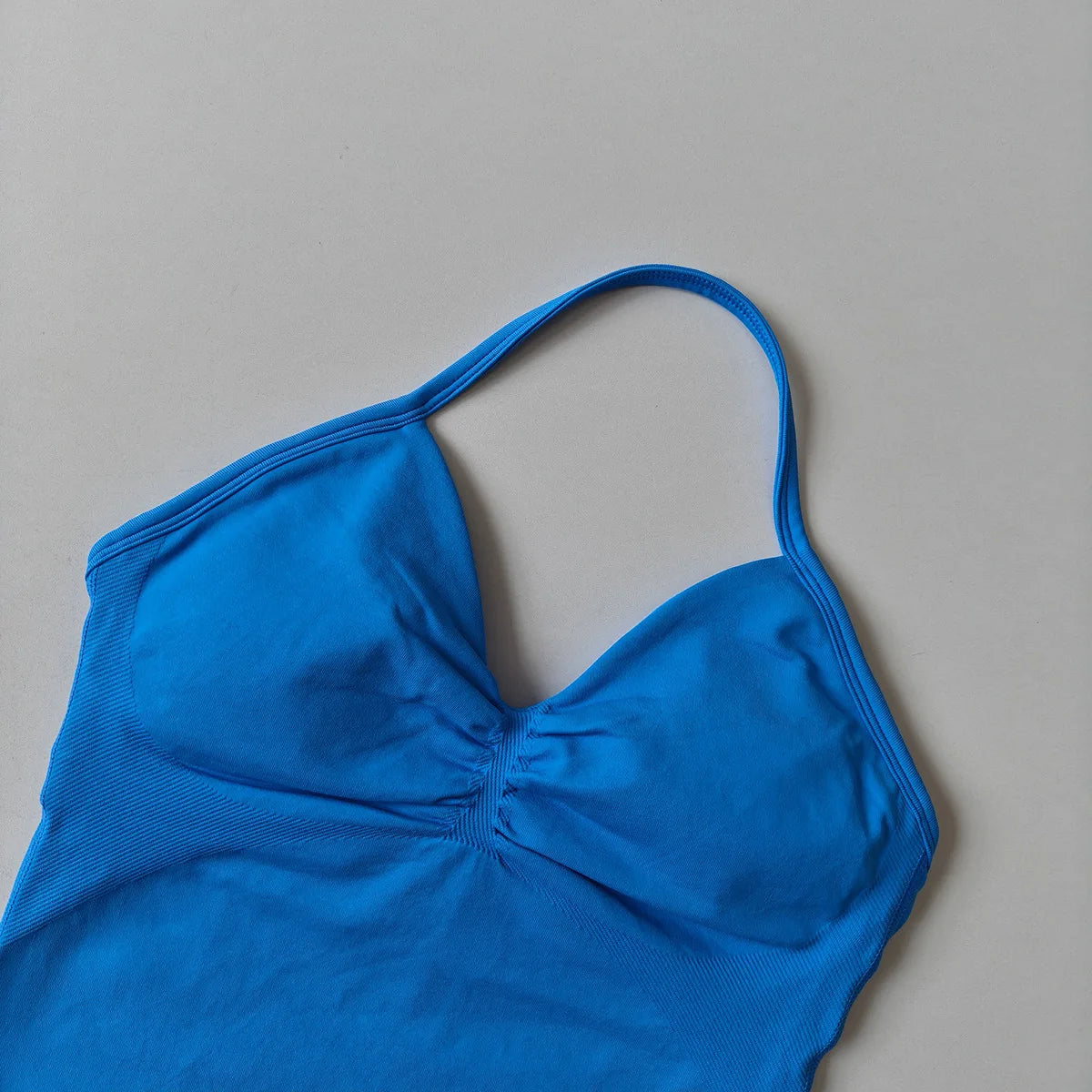 Women's Strappy Backless Crop Top & Scrunch Shorts Set – Gym Yoga Activewear