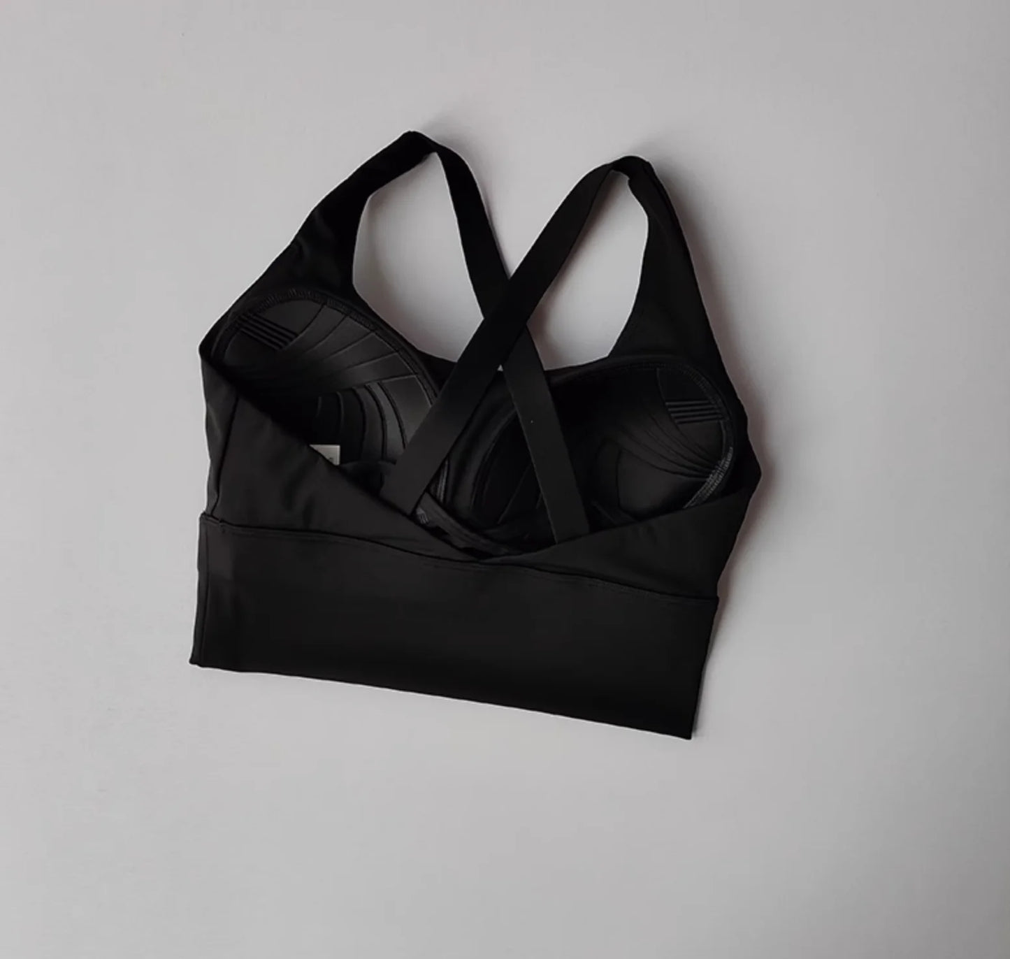 High-Impact Sports Bra – Shockproof Fitness Bra with Built-In Cup
