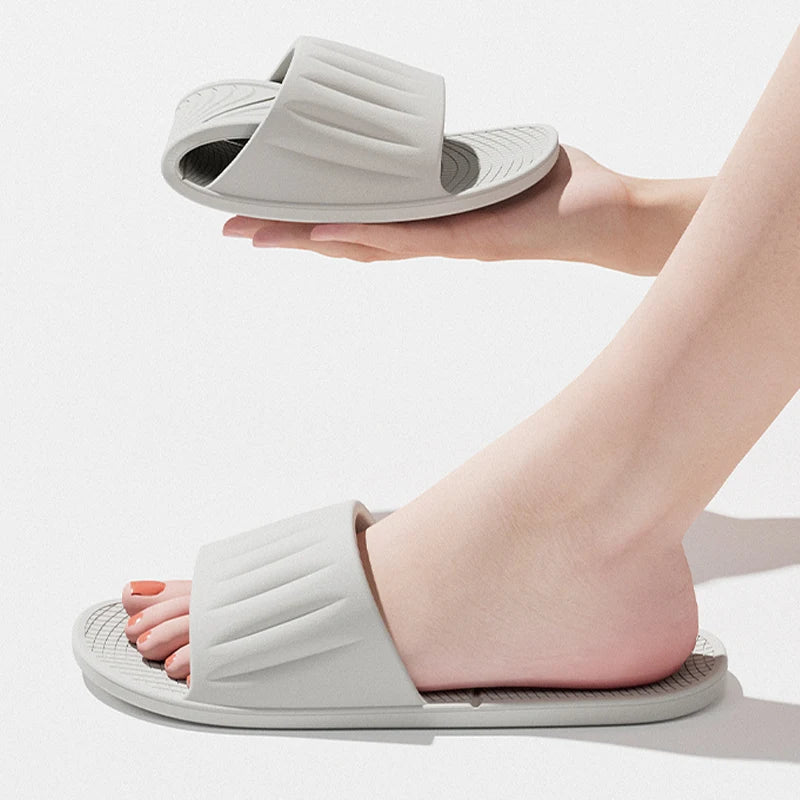 Foldable Travel Slippers – Lightweight EVA Non-Slip for Men & Women