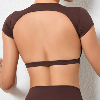 Women's Crop Top Sports Shirt with Built-In Chest Pads