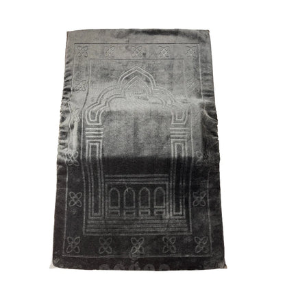 Muslim Prayer Rug with Vintage Mosque Pattern – Soft Velvet Mat