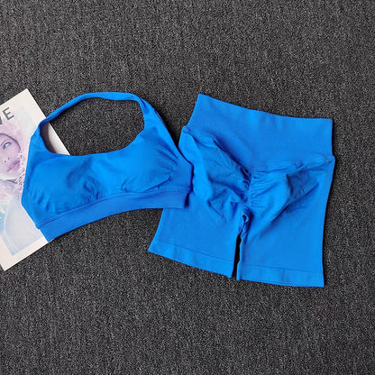 2-Piece Seamless Yoga Set – Women's Halter Sports Bra & Shorts