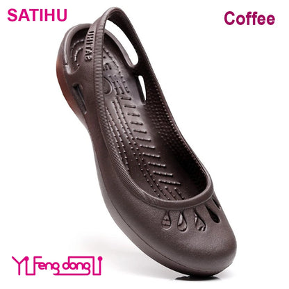 Women's Lightweight Clogs | Breathable Waterproof Slip-On Shoes