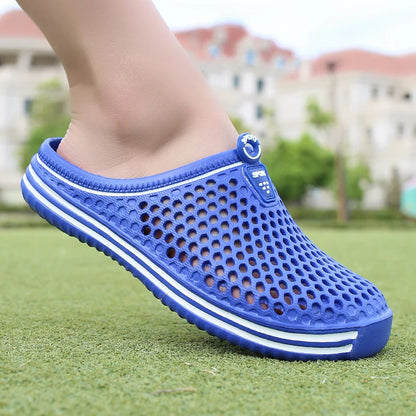 Hollow-Out Beach Clogs – Unisex Non-Slip Sandals Sizes 36–45