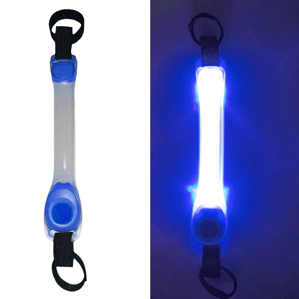 LED Dog Safety Light Pendant – Waterproof Glowing Collar Clip