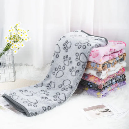 Soft Flannel Pet Blanket – Paw Print Mat for Dogs & Cats