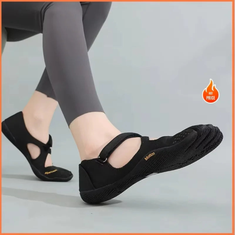 Five Toe Barefoot Shoes Women Minimalist Flats with Ankle Strap