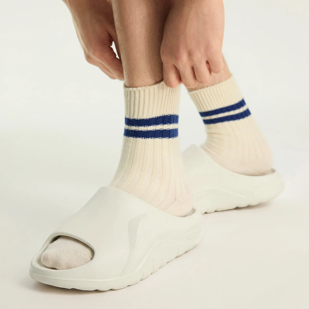 Thick-Sole Cloud Slide Slippers – Unisex EVA Cushion Shoes