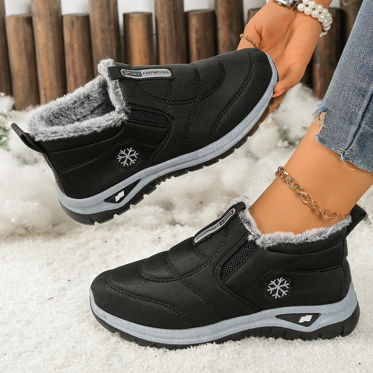 Women's Fleece-Lined Winter Snow Boots Slip-On Warm Casual Shoes