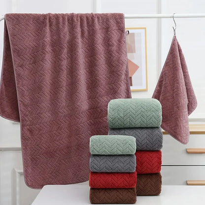 Thick Coral Velvet Bath Towel – Soft, Absorbent & Quick-Dry