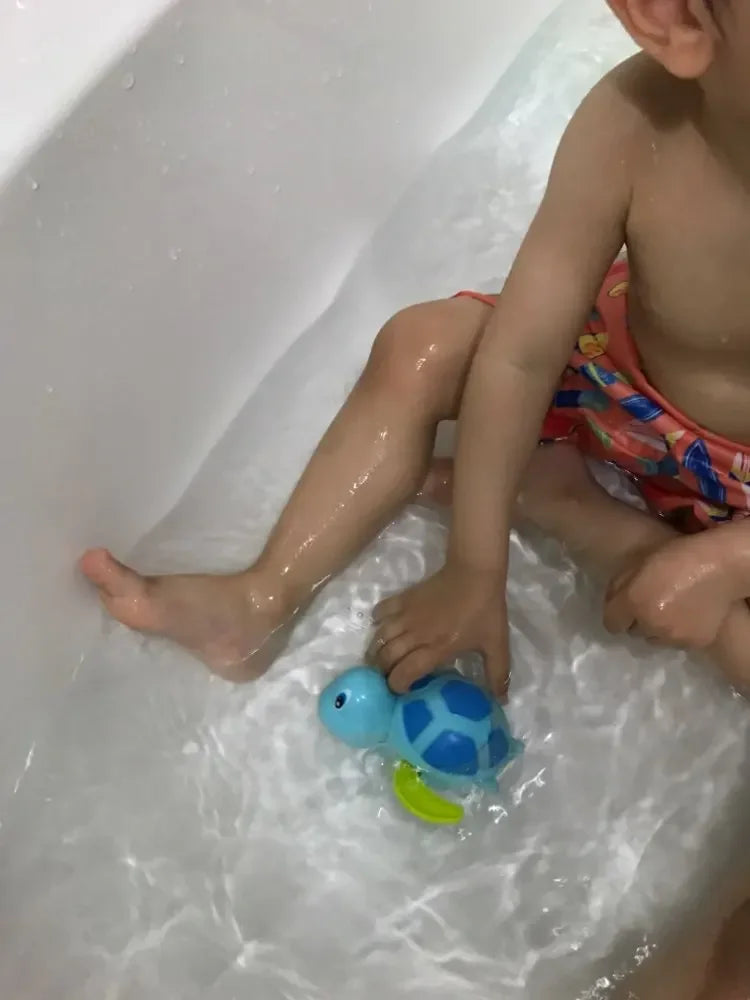 Wind-Up Baby Bath Toy Cute Cartoon Swimming Fish