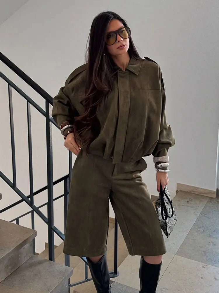 Women's Suede Bomber Jacket – Vintage Loose Zip-Up Coat with Lapel Collar
