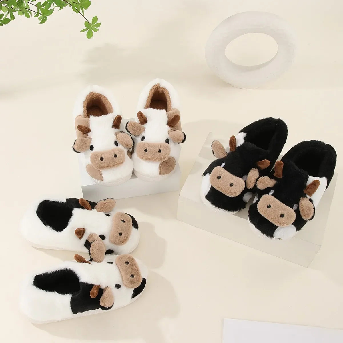 Winter Home Slippers Couples Warm Plush Neutral Cartoon Cow Indoor Anti Slip Comfortable Cotton Men