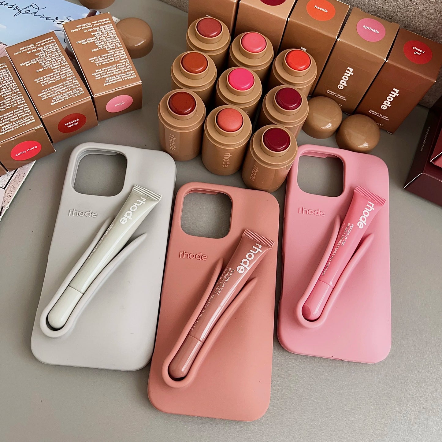 Autumn Ribbon Toast Raspberry Espresso Vanilla Lip Gloss Case Iphone 17 16e 16 12 13 14 15 11 Pro