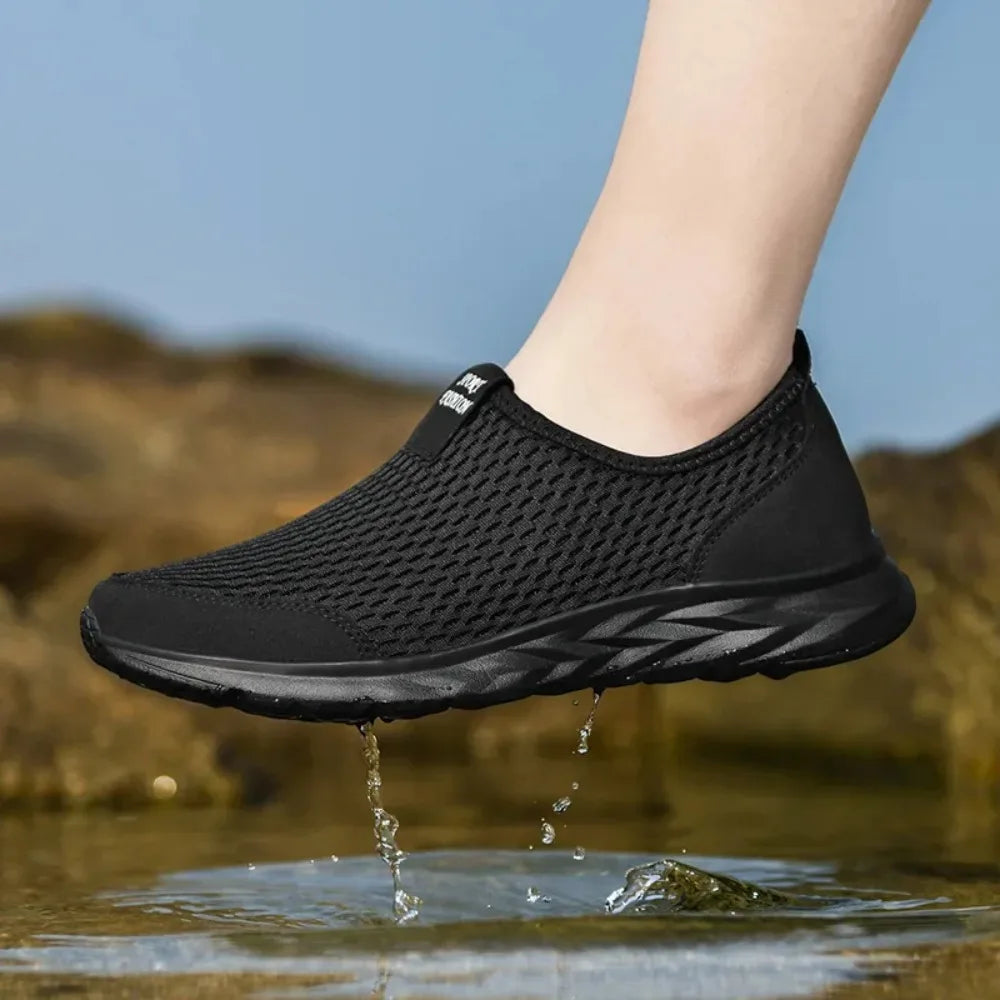 Men's Slip-On Mesh Sneakers Lightweight Breathable Casual Walking Shoes