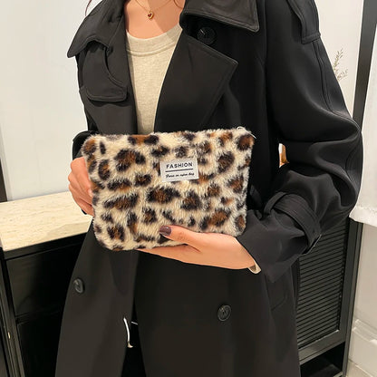 Leopard Print Plush Makeup Bag – Large Capacity Travel Cosmetic Pouch
