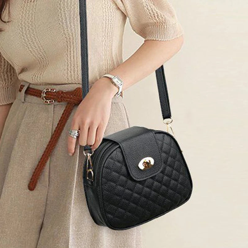 Quilted Leather Crossbody Bag – Elegant Women's Shoulder Bag