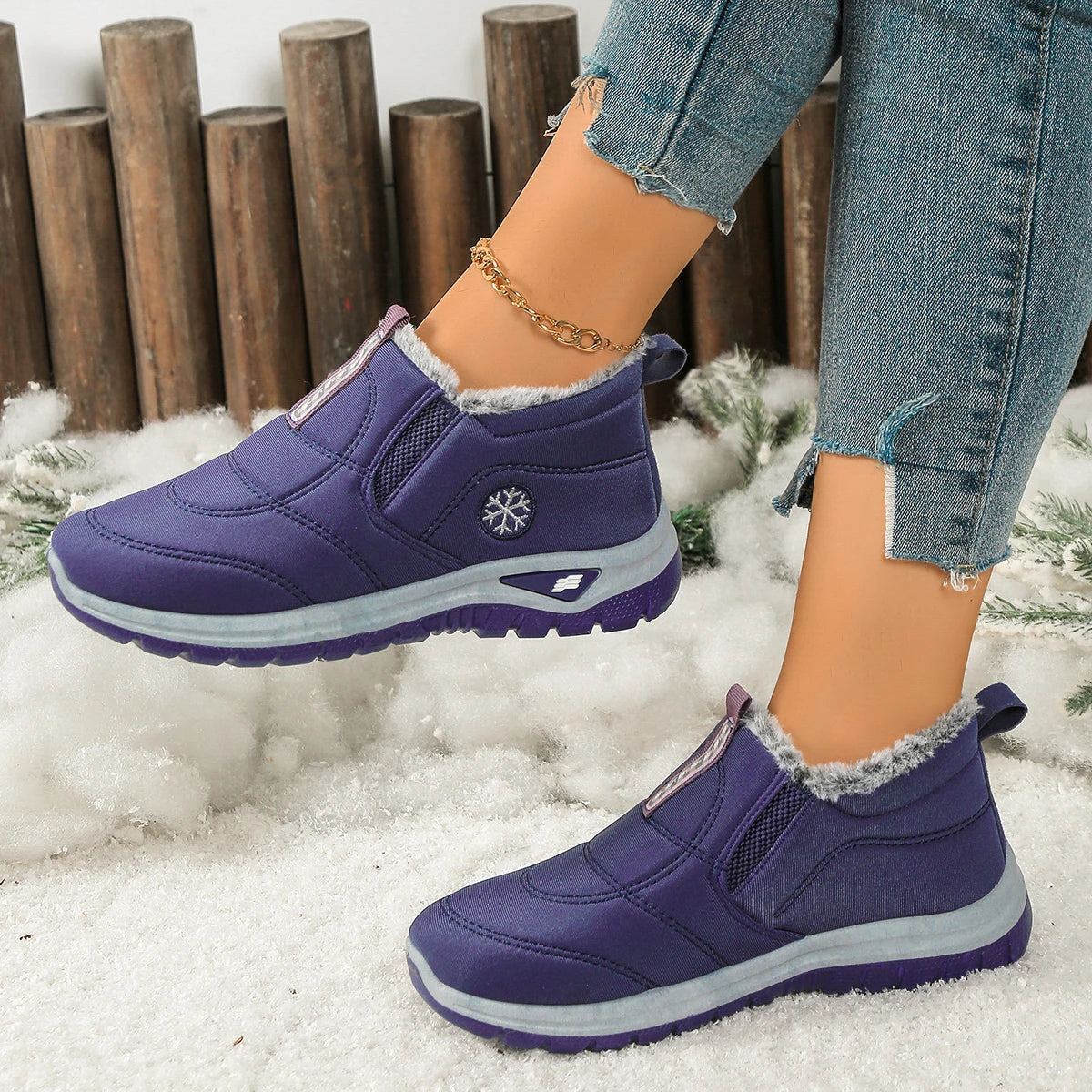 Women's Fleece-Lined Winter Snow Boots Slip-On Warm Casual Shoes