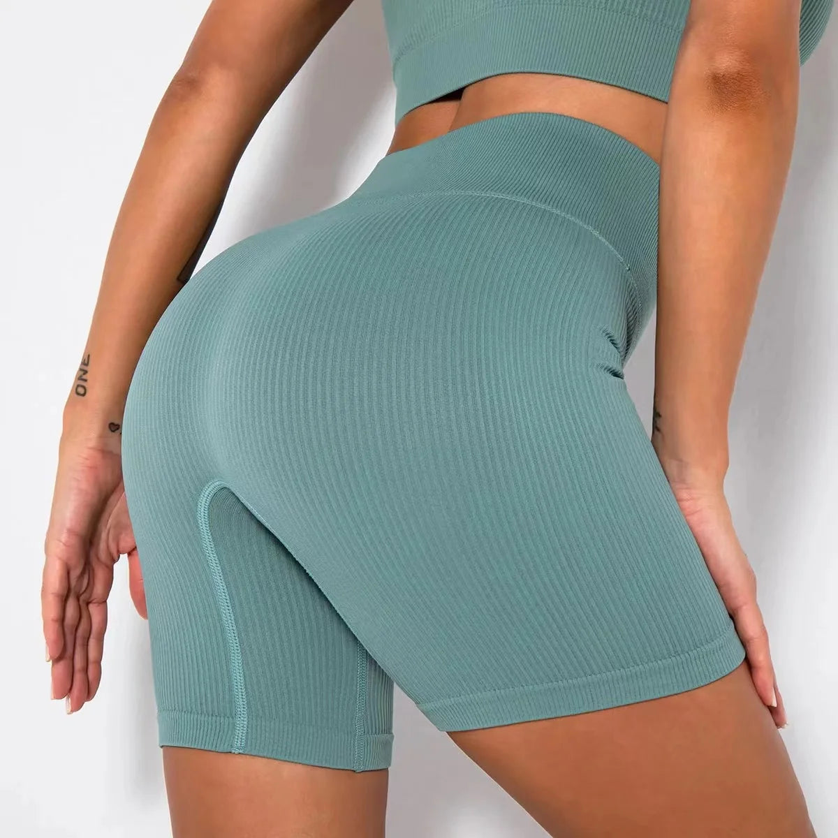 Seamless High-Waist Biker Shorts – Push Up Yoga & Gym Shorts for Women