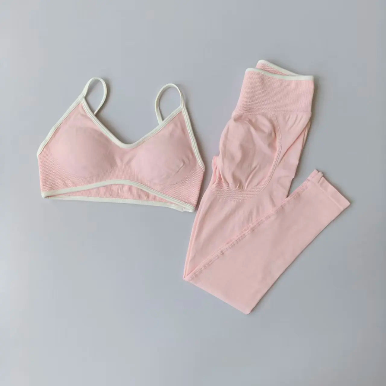 Seamless 2-Piece Yoga Set for Women – Sports Bra & High Waist Leggings