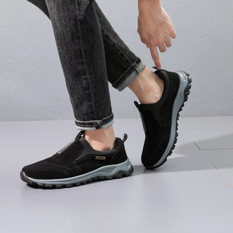 Men's Slip-On Outdoor Sneakers – Lightweight Anti-Slip Walking Shoes