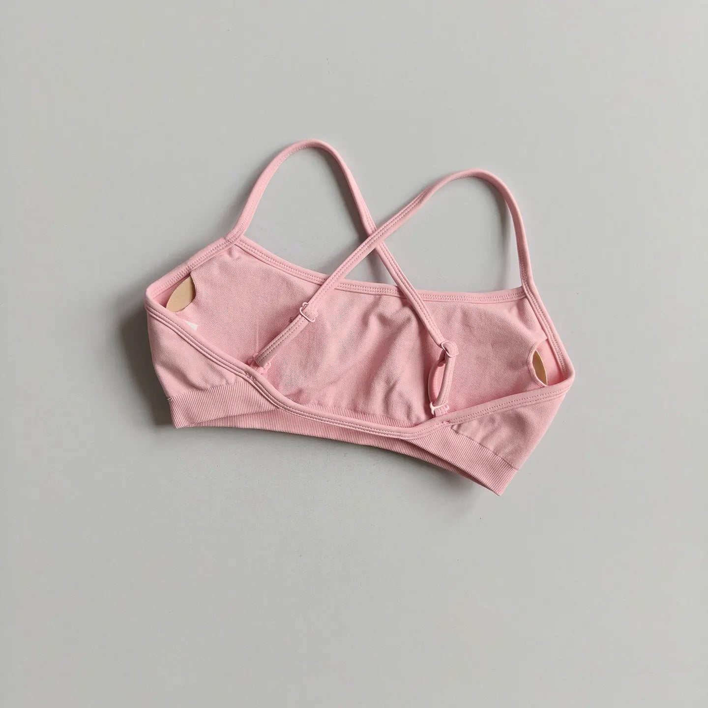 Seamless Racerback Sports Bra – Breathable Yoga & Gym Top for Women