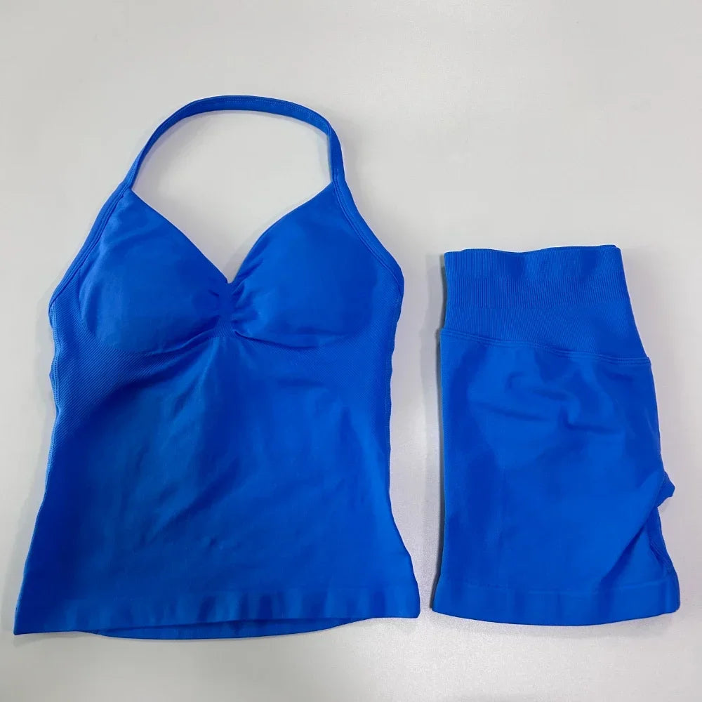 Women's 2-Piece Seamless Workout Set – Backless Tank Top & Scrunch Shorts