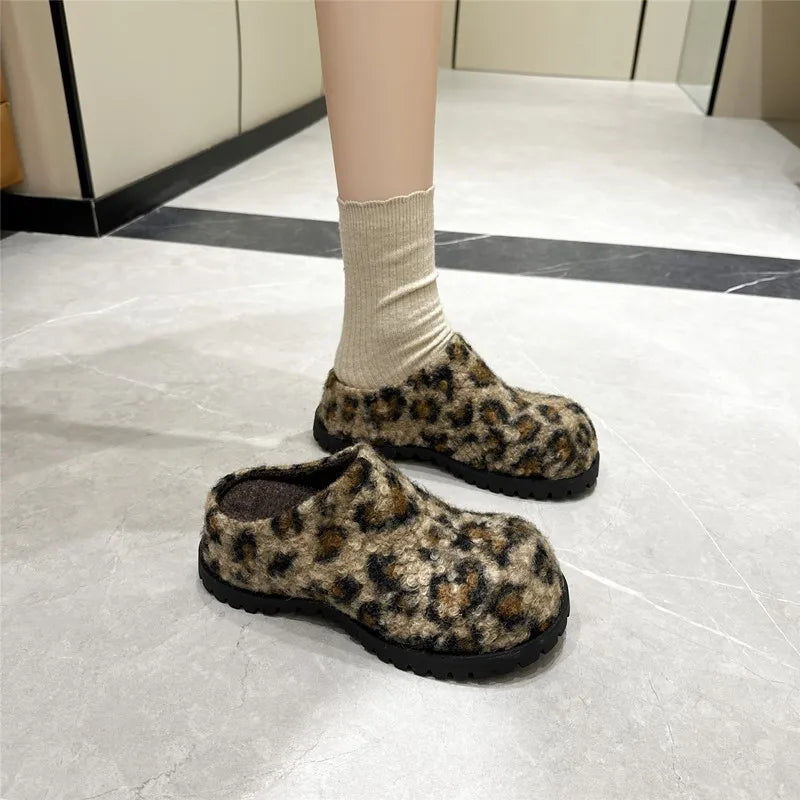 Women's Flannel Platform Slippers – Closed Toe Retro Clogs