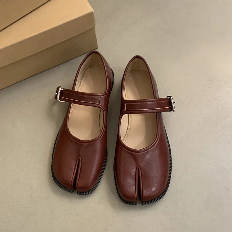 Split Toe Mary Jane Flats – Women's Soft Leather Tabi Shoes