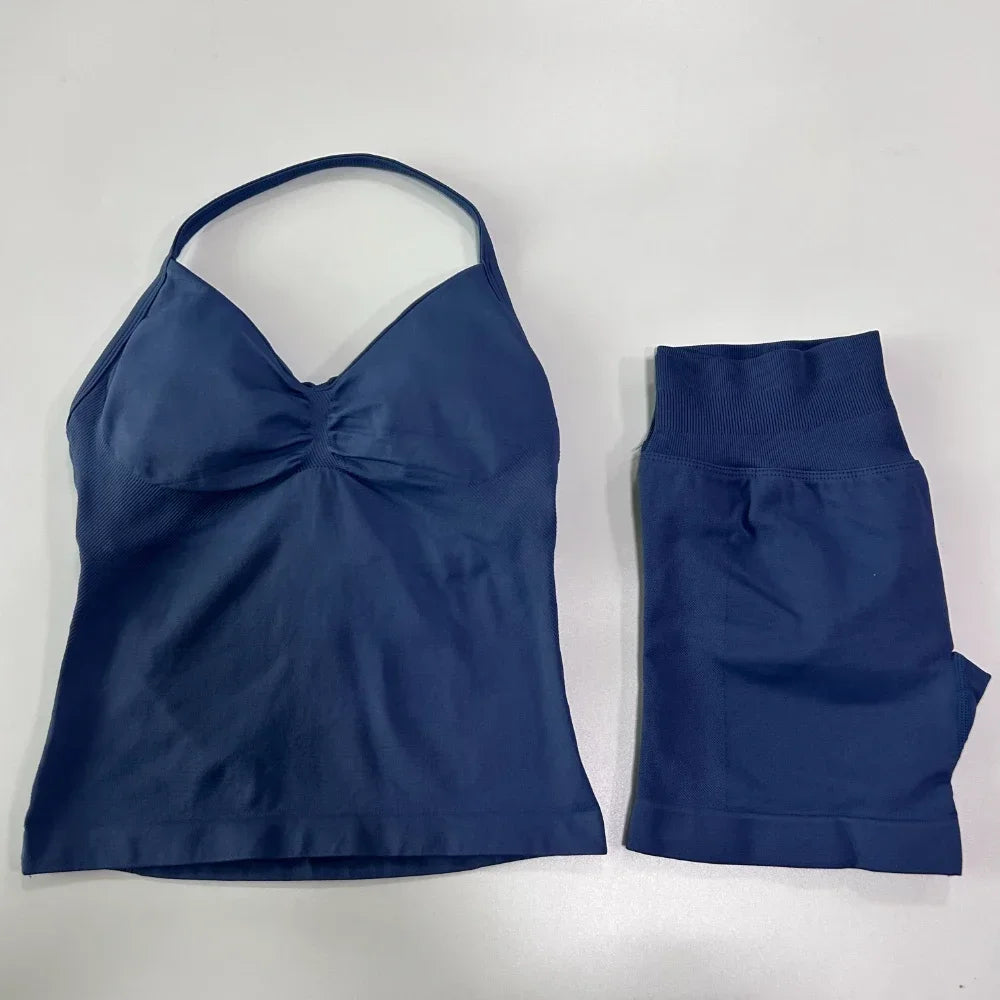 Women's 2-Piece Seamless Workout Set – Backless Tank Top & Scrunch Shorts