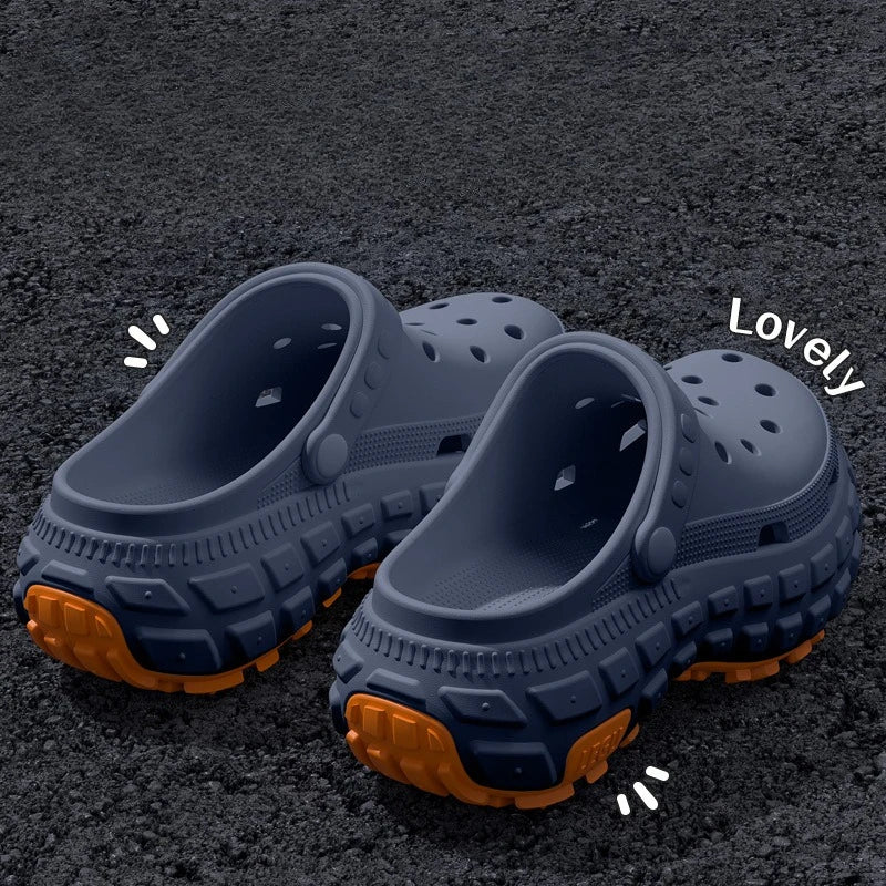Men's Thick-Sole Perforated Clogs – Non-Slip Summer Sandals