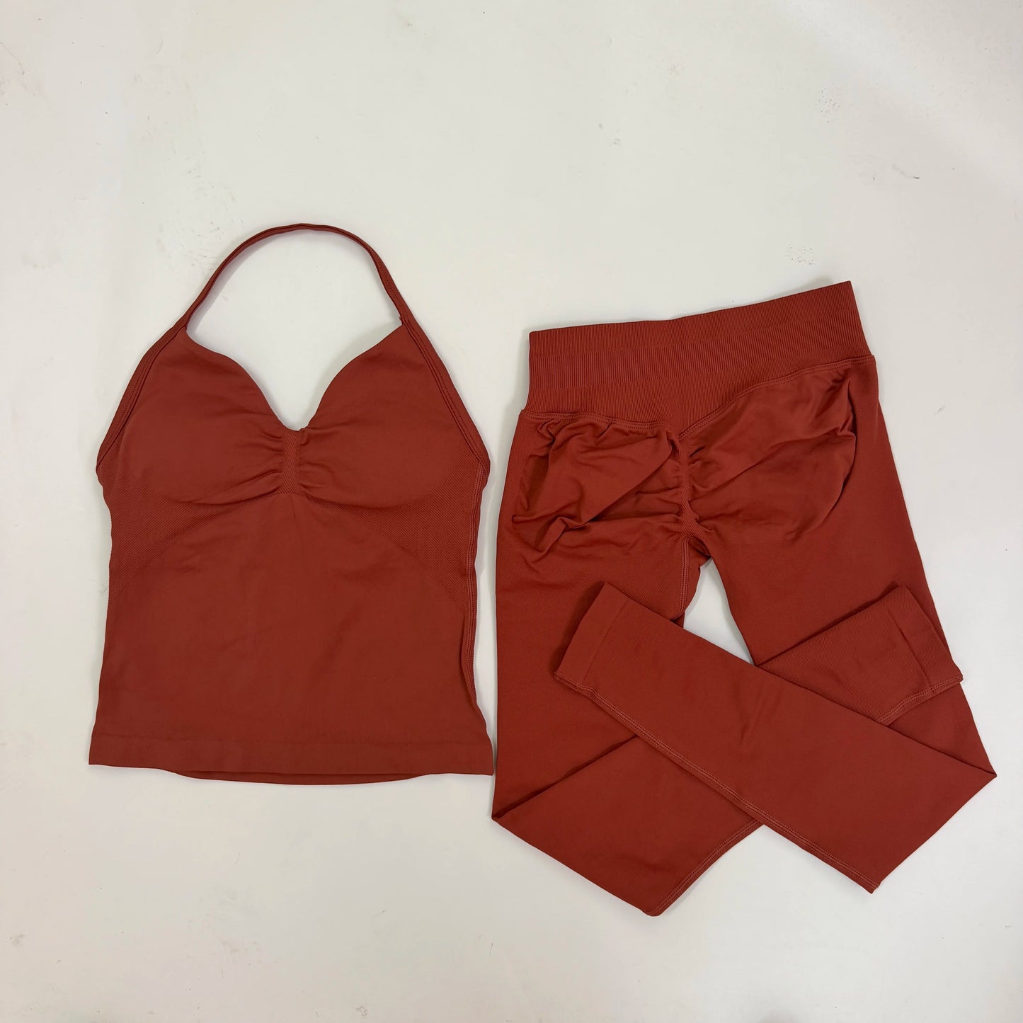 Women's 2-Piece Yoga Set – Backless Tank Top & Scrunch Leggings