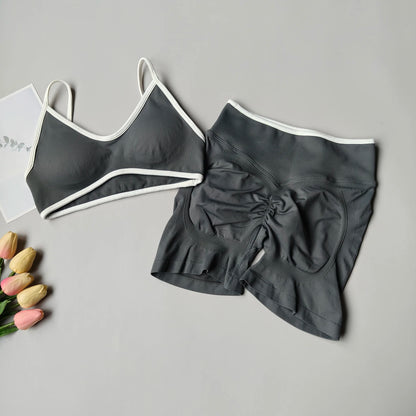 Seamless Yoga Set Women 2-Piece Sports Bra & Booty Shorts