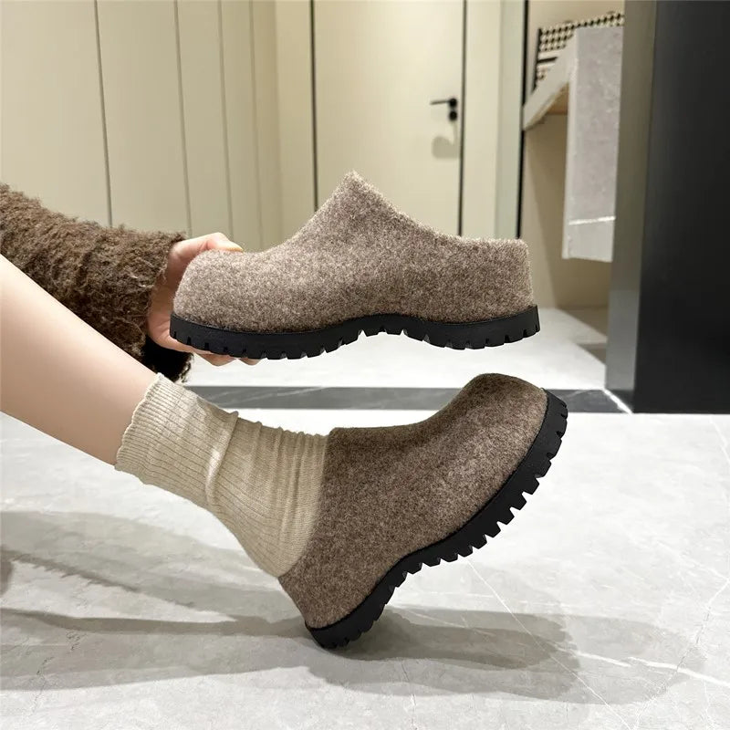 Women's Flannel Platform Slippers – Closed Toe Retro Clogs