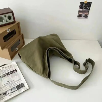 Large Capacity Retro Canvas Messenger Bag – Unisex