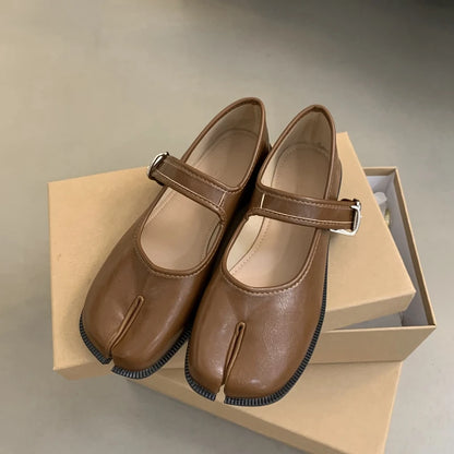 Split Toe Mary Jane Flats – Women's Soft Leather Tabi Shoes