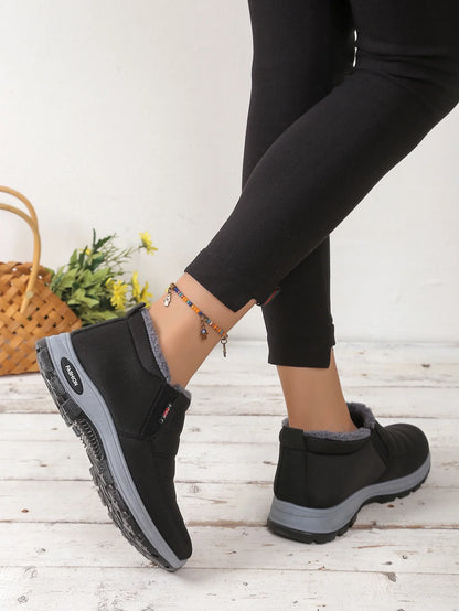 Women's Fleece-Lined Winter Snow Boots – Warm Mid-Top Zip