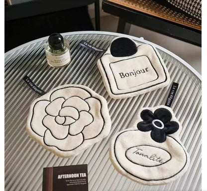 Camellia Flower Hand Towel – Soft, Absorbent & Quick-Drying