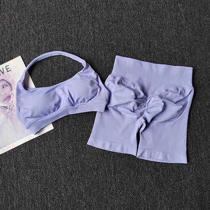 2-Piece Seamless Yoga Set – Women's Halter Sports Bra & Shorts
