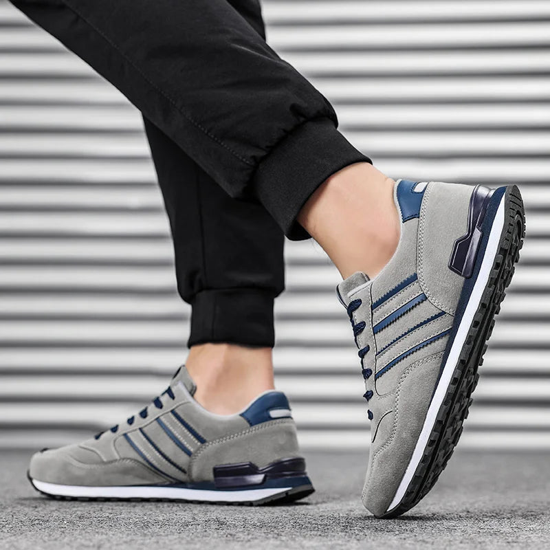 Men's Leather Casual Sneakers – Lightweight Lace-Up Retro Shoes