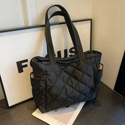 Quilted Tote Bag – Large Capacity Shoulder Bag for Women
